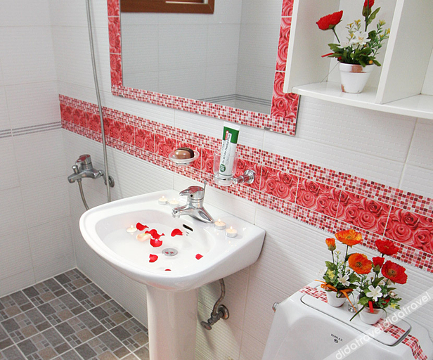 Bathroom 2, Solbaramsori Pension, Taean