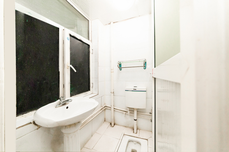 Bathroom, Chenjing Hotel, Ürümqi