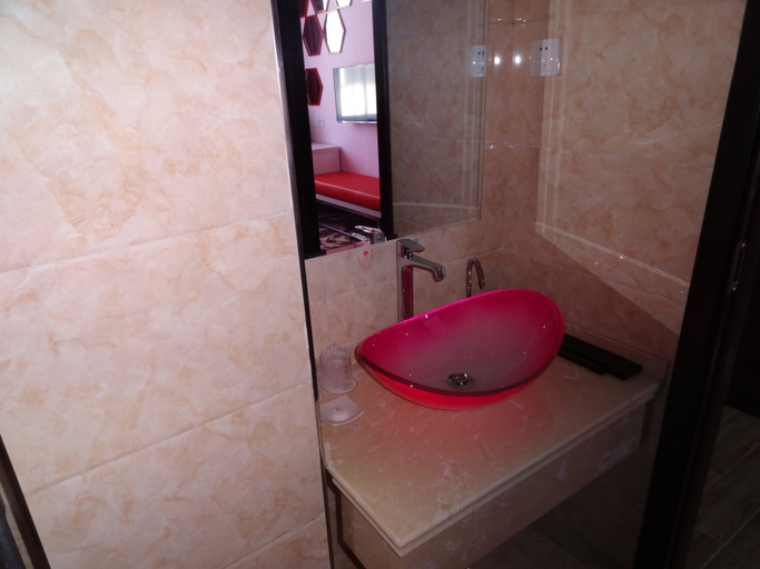 Bathroom 2, Huakang Hotel, Yuncheng