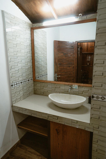 Bathroom, Villa Green Ponci Bedugul, Tabanan