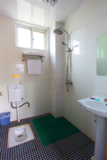 Bathroom 2, Bimeijia Inn, Dali Bai