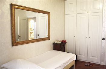 Others 5, Piazza di Spagna Suites, Rome