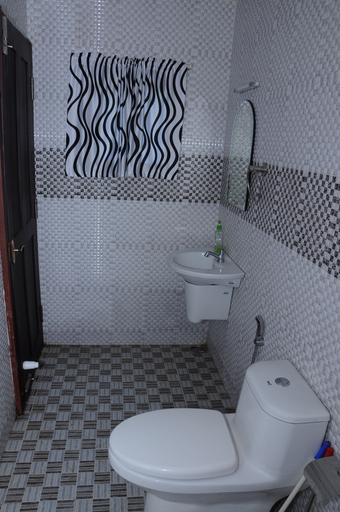 Bathroom 4, Kerala Houseboats, Alappuzha