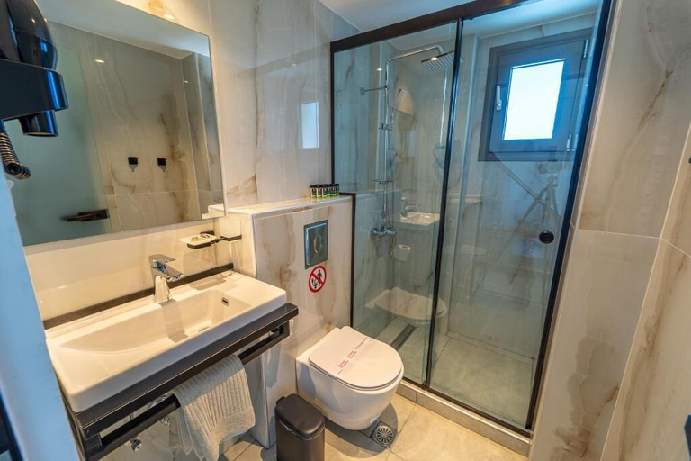 Bathroom 5, Niso Skiathos, Thessaly