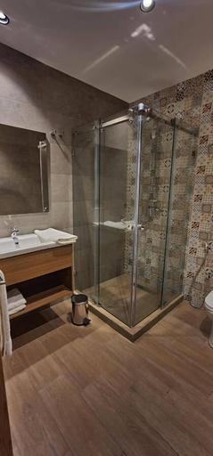 Bathroom 4, L'escale Hôtel & Spa By 7AV HOTELS, Sidi Kacem