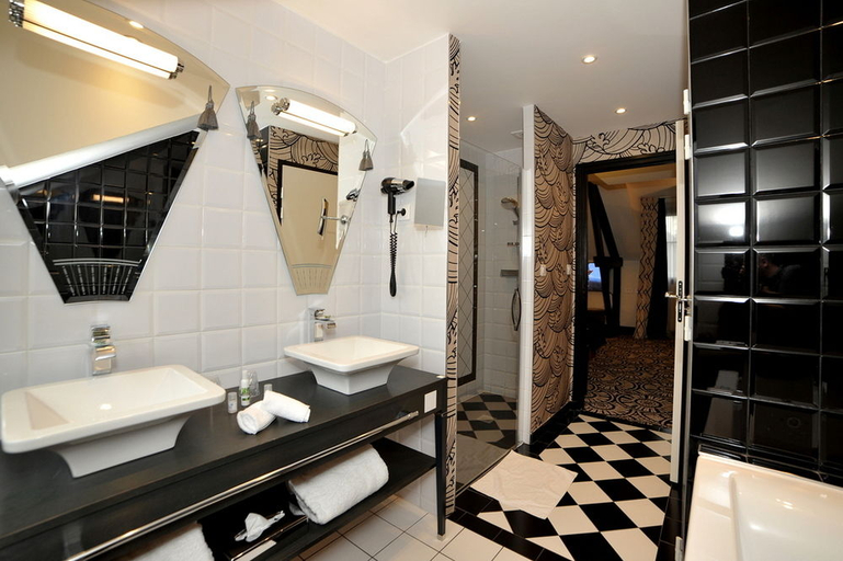 Bathroom 3, Jehan de Beauce - Teritoria(Jehan De Beauce - Teritoria), Eure-et-Loir