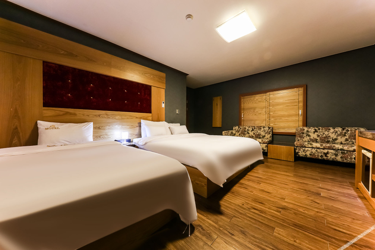 Bedroom 4, Cheongju Chojeongyaksu S, Goesan