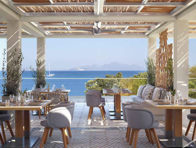 Food & Drinks 5, Ikos Aria, South Aegean