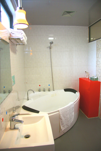 Bathroom, Dali Chema Inn International Youth Hostel, Dali Bai