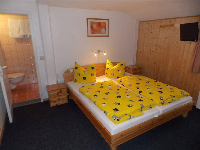 Bedroom 2, Gasthof Thomas Muntzer, Sonneberg