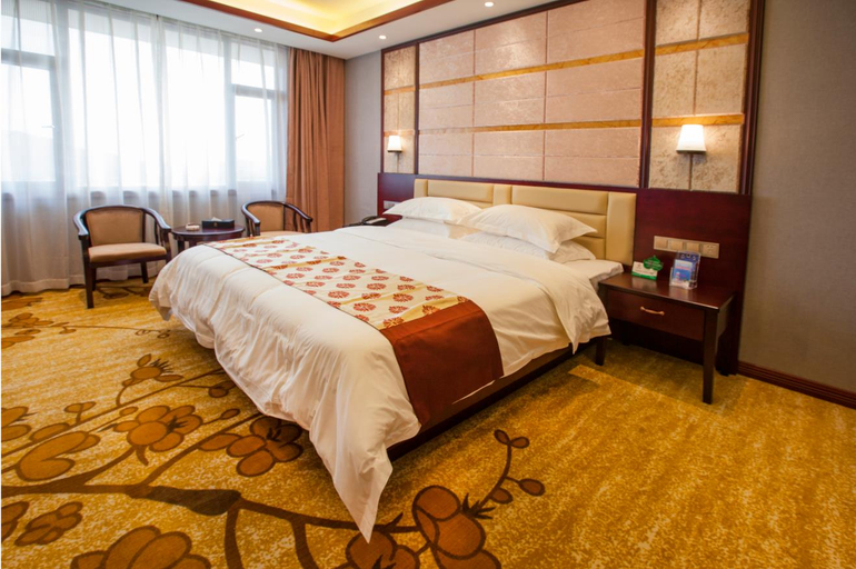 Bedroom, Liucheng Hotel, Liuzhou