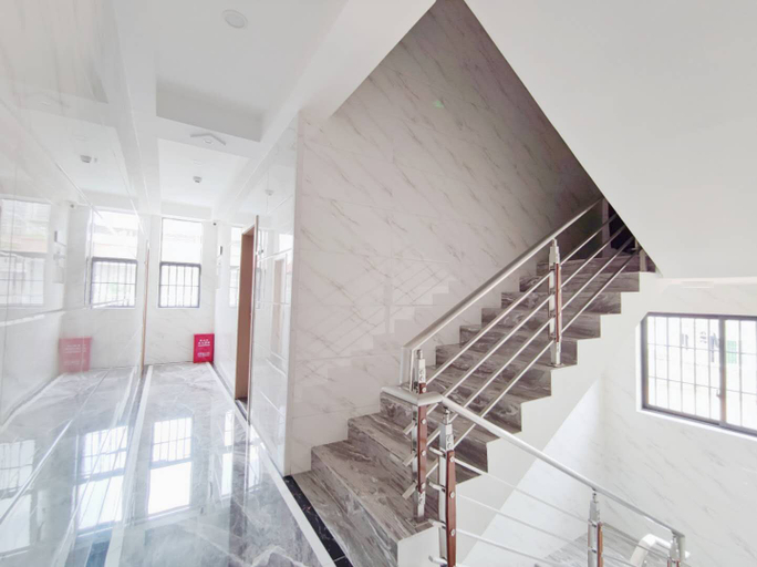 Others 5, Xi He Apartment, Foshan