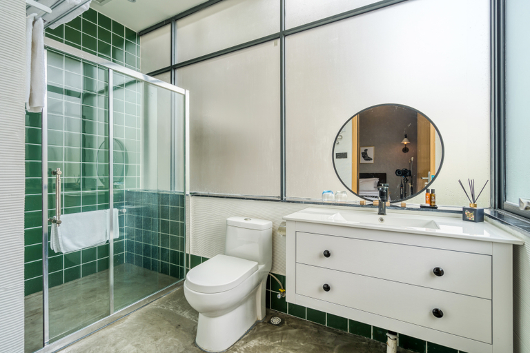 Bathroom 3, Leyu Apartment, Zhuhai