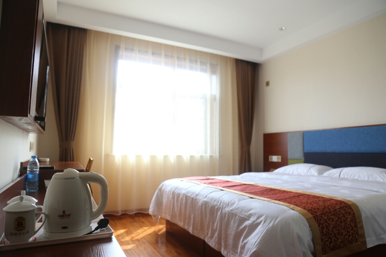 Bedroom 2, Super 8 Hotel (Baoding Xiong'an New District Rongcheng Center), Baoding
