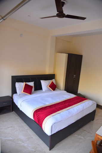 Bedroom 2, Hotel Lake Paradise Inn, Nainital