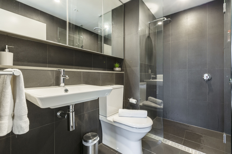 Bathroom 3, Kula Docklands, Melbourne