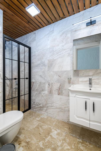 Bathroom 5, Fethi Baba Konağı, Çeşme