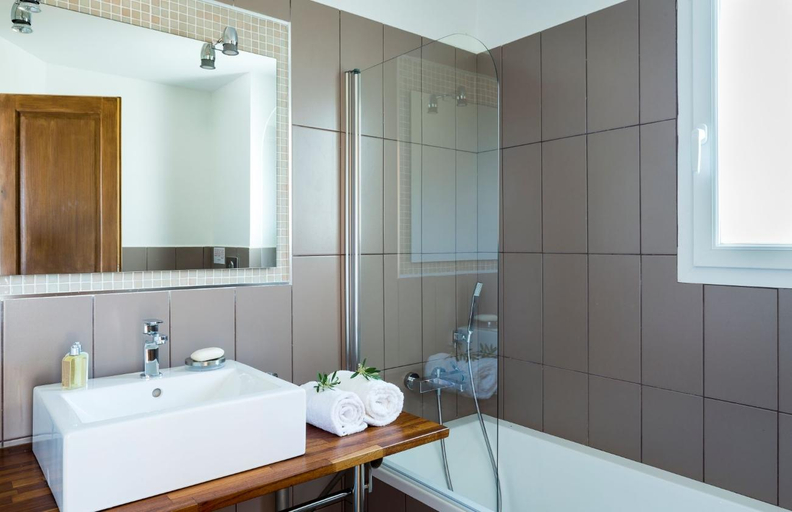 Bathroom, Villa Mare, Haute-Corse
