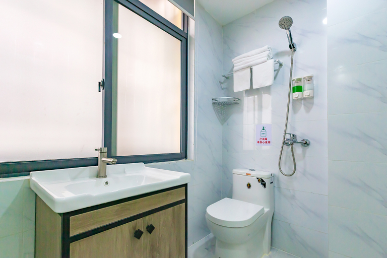 Bathroom 3, Wanshi Chang Anshun Express Apartment (Shenzhen North Railway Station), Shenzhen