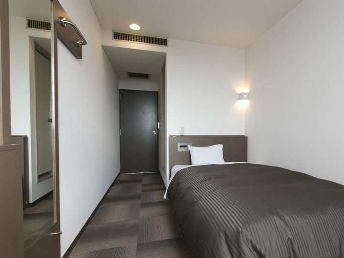 Bedroom 3, Business Hotel Okadaya Bayside, Toyohashi
