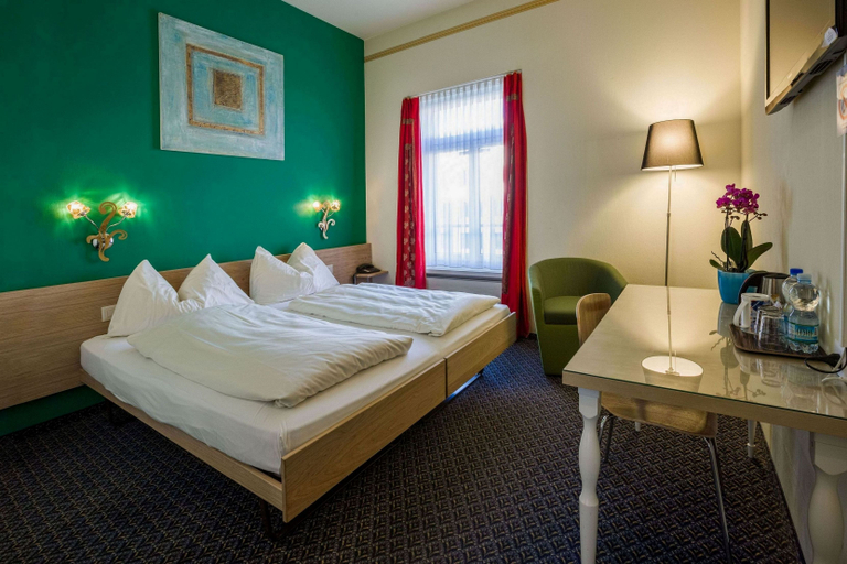 Bedroom 2, Ambassador, Solothurn
