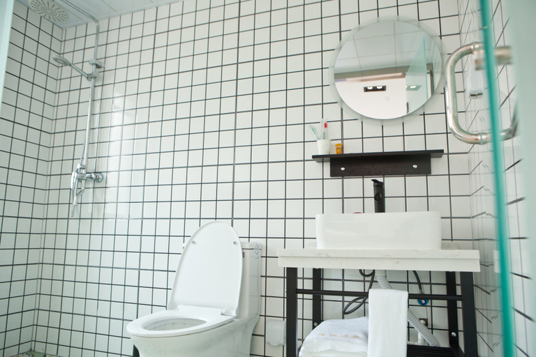 Bathroom 3, Tianjin Yinkuo Smart Hotel, Tianjin