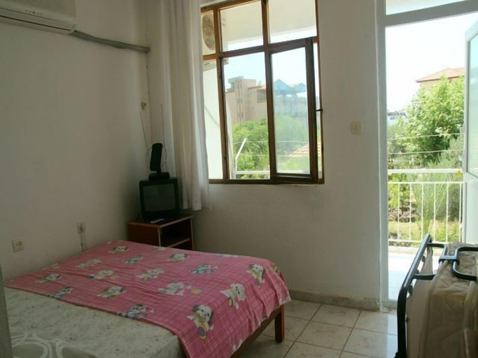 Bedroom 2, Sercan Apart, Manavgat