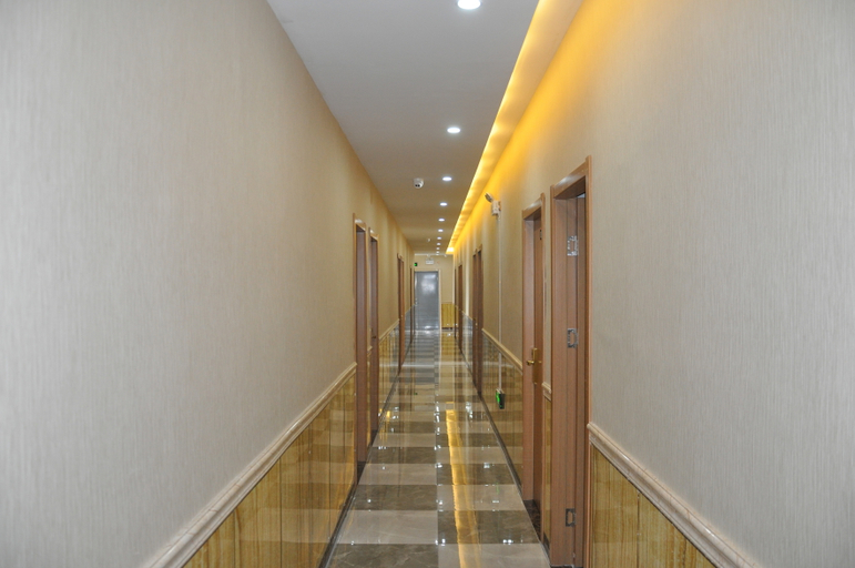 Others 4, 1981 Express Hotel, Suzhou