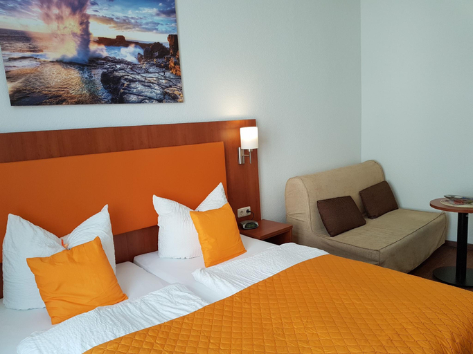 Bedroom 3, Hotel Amber Altstadt, Vorpommern-Rügen