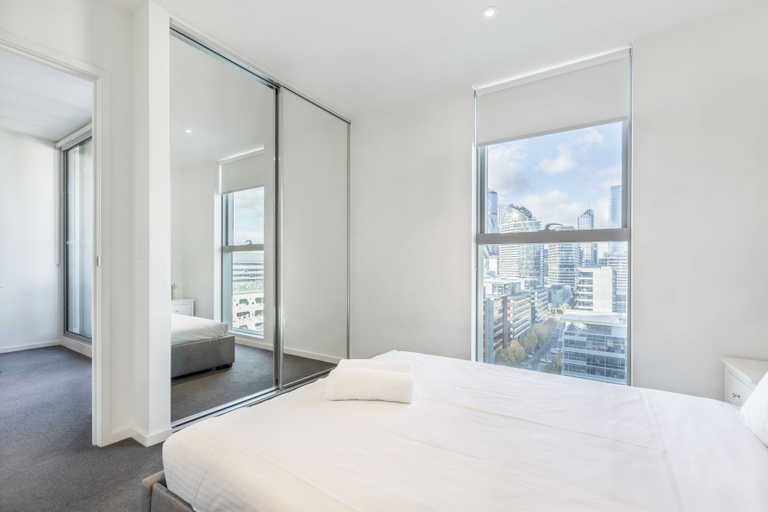 Bedroom 2, Kula Docklands, Melbourne