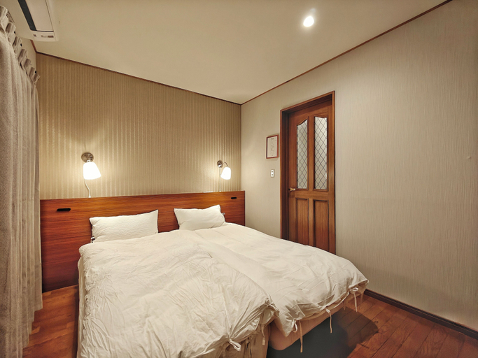 Room 2, Funyado, Osaka