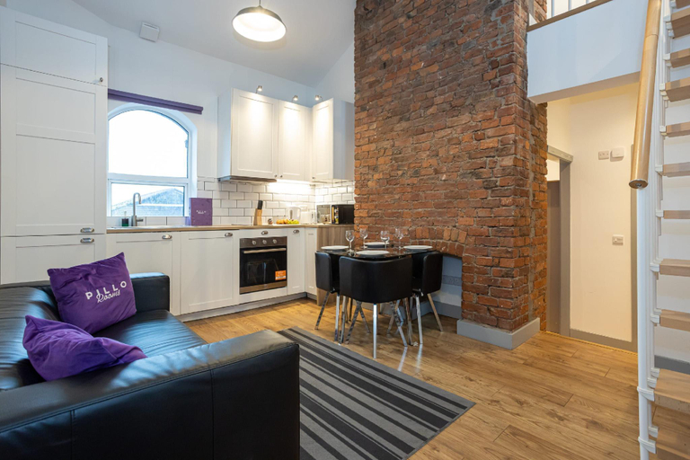 Others 3, Modern Duplex Close to City Centre Old Trafford, Manchester