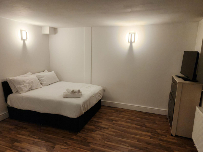 Bedroom, City Sparrow Apartments, London