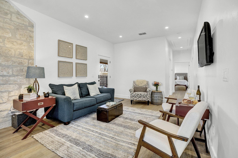 3, The Homestead Carriage House, Gillespie