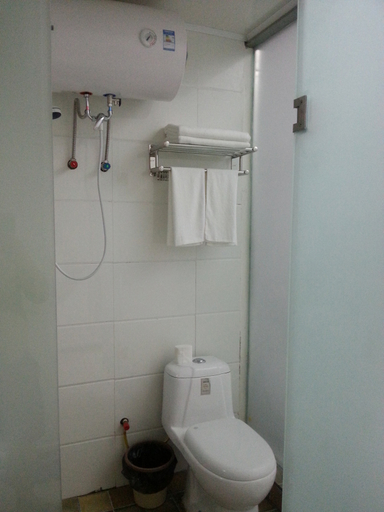 Bathroom, yue lai lnn, Kaifeng
