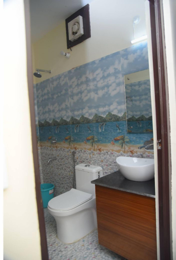 Bathroom 3, Hotel Lake Paradise Inn, Nainital