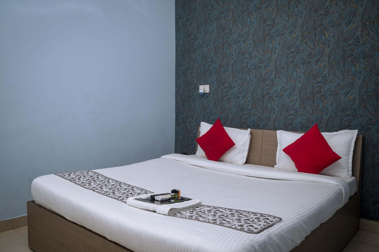 Bedroom 3, Town & Country Inn, Kamrup Metropolitan