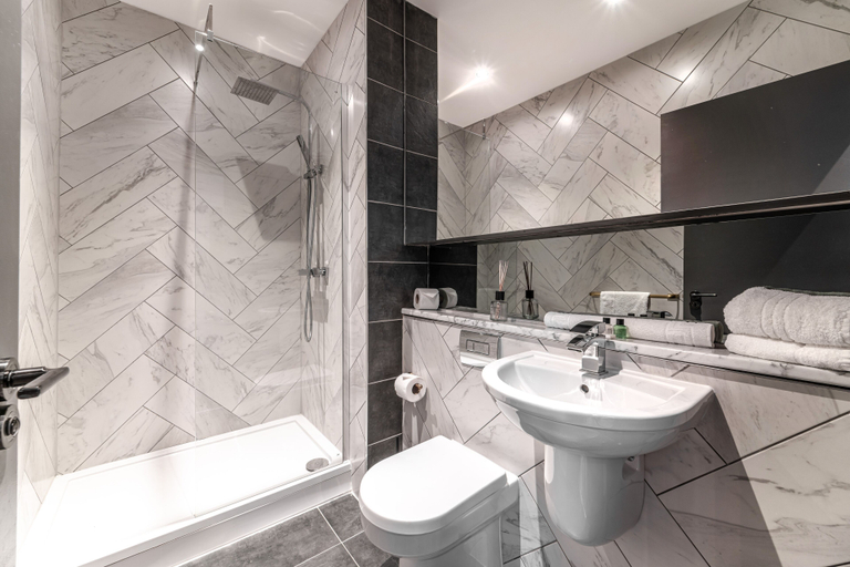 Bathroom 2, Duke Street Townhouse by EPIC, Sefton