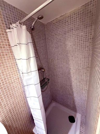 Bathroom 4, Hakuna Matata Hostel, Alicante
