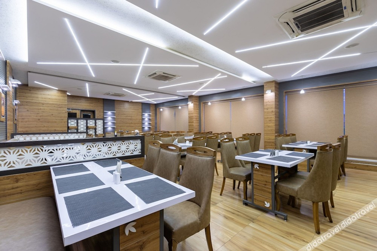Food & Drinks 5, The Square Somnath, Gir Somnath