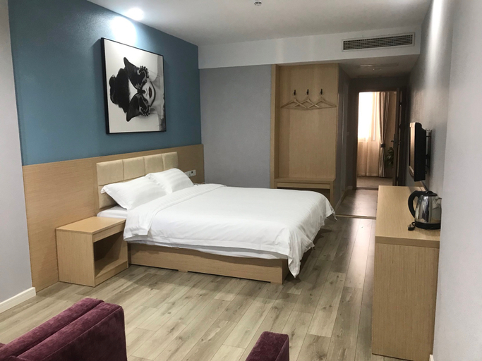 Bedroom 2, Yunding Hotel, Xiantao