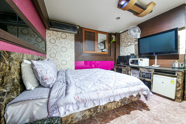 Bedroom 3, Gimje Soo, Gimje
