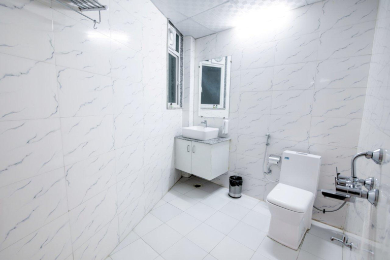 Bathroom 3, Amit House, Gautam Buddha Nagar