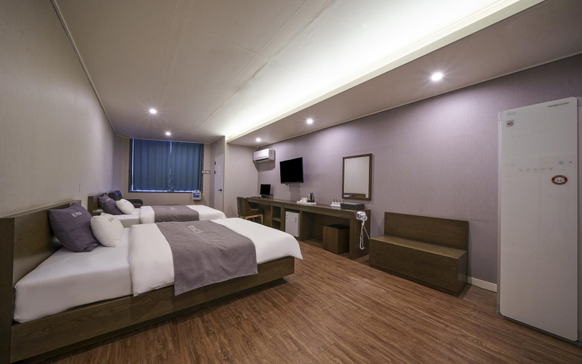 Bedroom 3, Naju Grand Hotel, Naju
