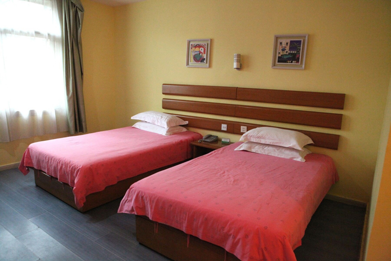 Bedroom, Qianshan Zhong'an Express Hotel, Anqing