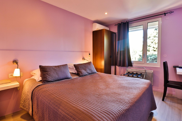 Bedroom 2, Hotel La Tuiliere, Bouches-du-Rhône