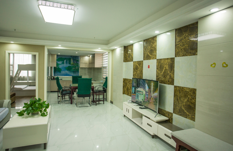 Others 4, New Joy Hotel, Xianning