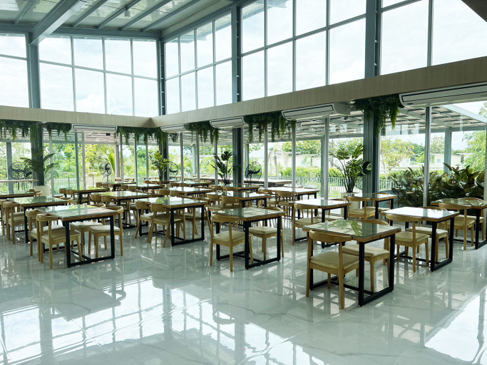 Food & Drinks 5, at Pream and Chan resort, Muang Buri Ram