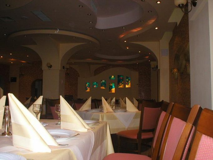 Food & Drinks 3, Hotel Class, Constanta