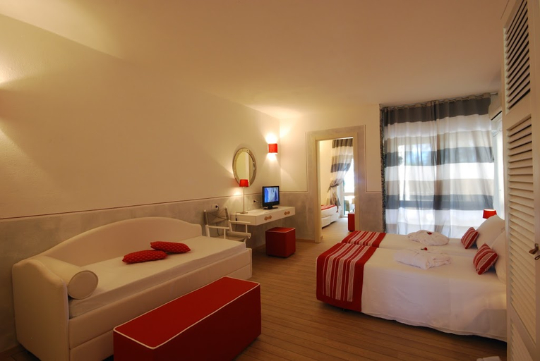 Bedroom 3, UNA HOTELS Club Hotel Ancora Stintino, Sassari